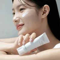 celimax Oil Control Light Sunscreen SPF50+ PA++++ celimax