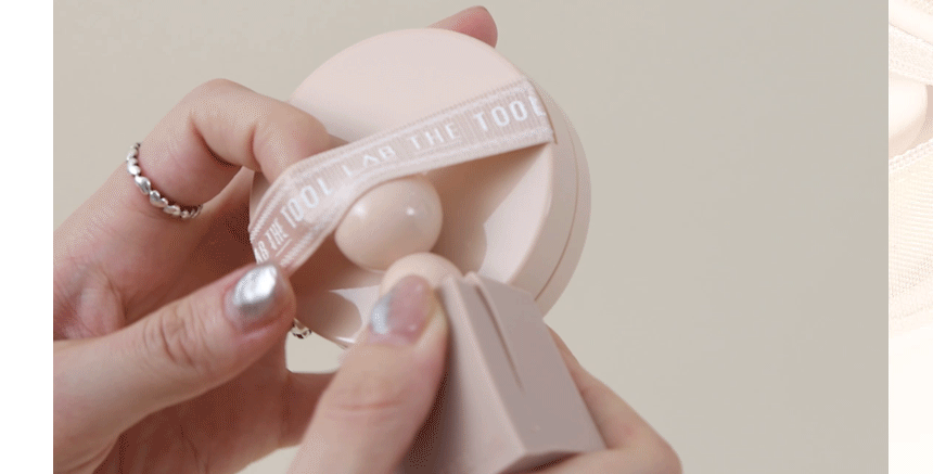 THE TOOL LAB Stamp Skinfit Cushion Glow + Brush THE TOOL LAB